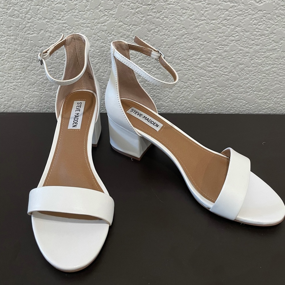 Steve Madden white leather heels